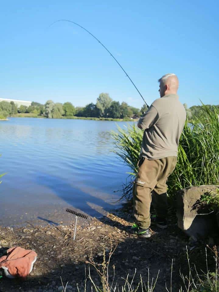 Clint Walker - Trying Out The Sonik SKSC Range